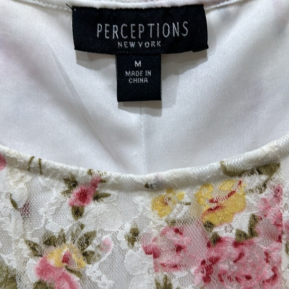 EUC Perception NY sleeveless dress size medium. Pit 19”. Length 39” - Picture 2 of 4